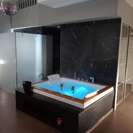 Suite Luxurya Bari Zewnętrze zdjęcie