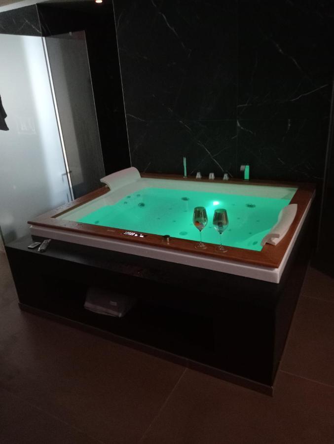 Suite Luxurya Bari Zewnętrze zdjęcie