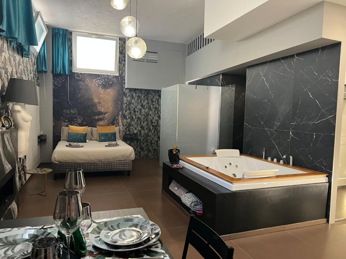 Suite Luxurya Bari Zewnętrze zdjęcie